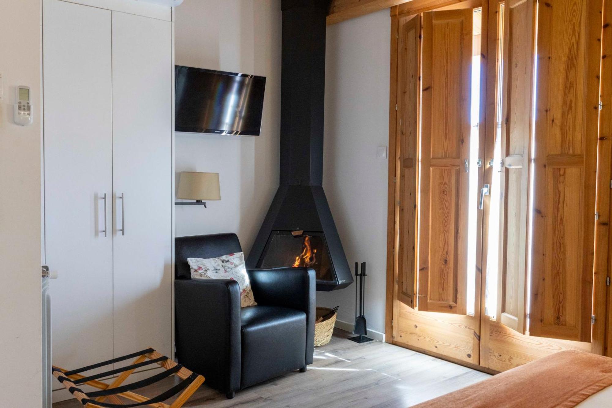 Hotel La Freixera Солсона Екстериор снимка