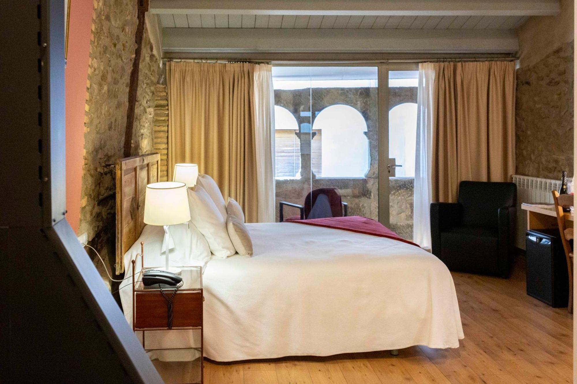Hotel La Freixera Солсона Екстериор снимка